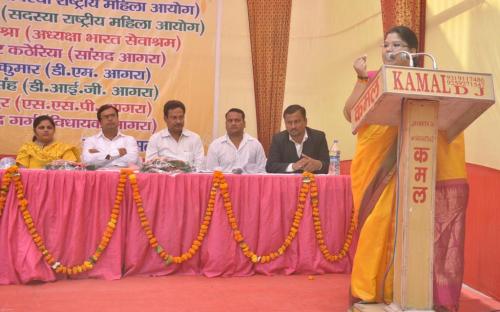 Ms. Hemlata Kheria, Member, NCW addressing the participants during seminar on Dowry at Uttar Pradesh