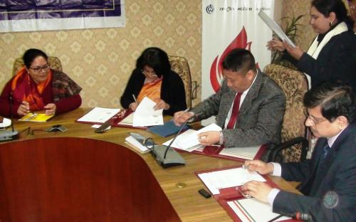 MOU with Delhi Police & TISS under "Violence Free Home - A Women's Right"